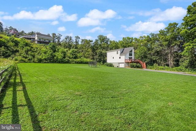 735 SUNSET VILLAGE RD, Front Royal, VA 22630