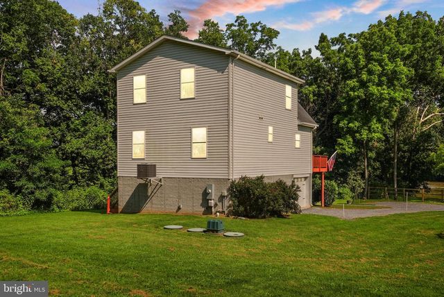 735 SUNSET VILLAGE RD, Front Royal, VA 22630
