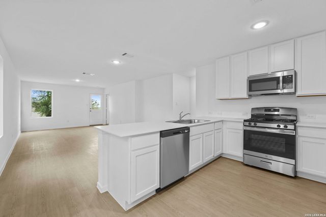 14916 Warwick Shire, San Antonio, TX 78254