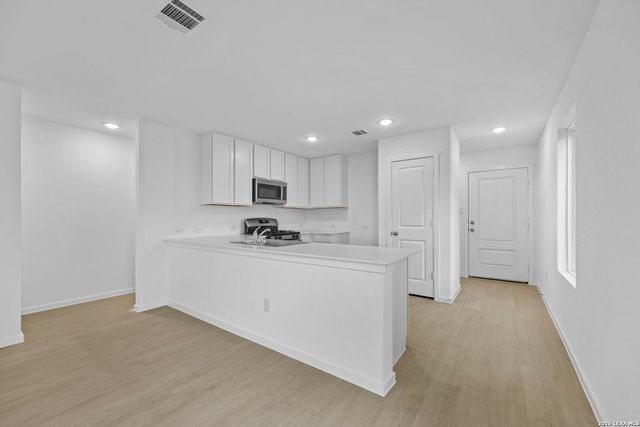 14916 Warwick Shire, San Antonio, TX 78254