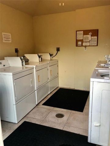 736 NE 13TH Court 17, Fort Lauderdale, FL 33304
