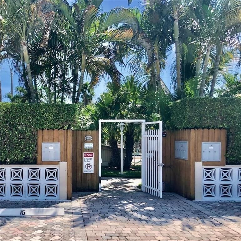 736 NE 13TH Court 17, Fort Lauderdale, FL 33304