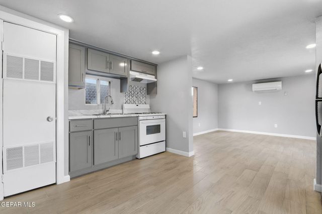 593 MYRA Street, El Paso, TX 79915