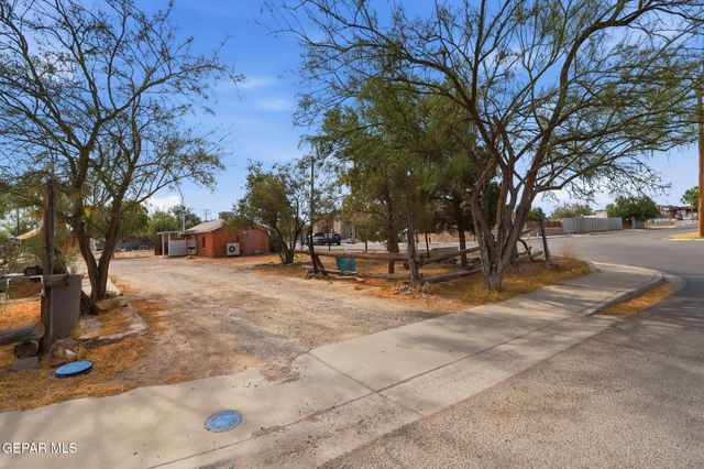 593 MYRA Street, El Paso, TX 79915