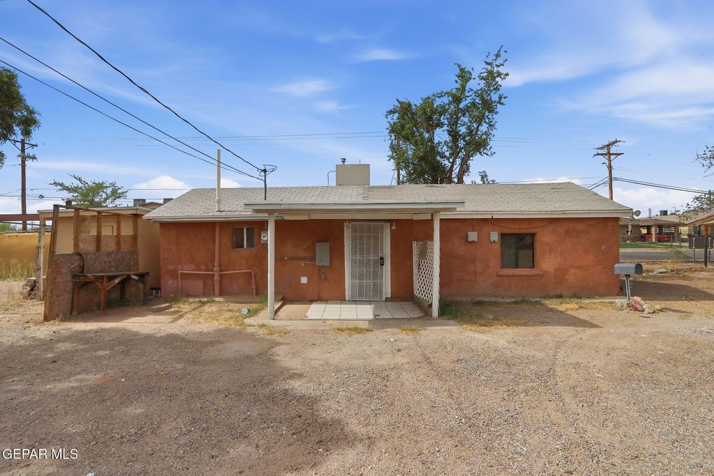 593 MYRA Street, El Paso, TX 79915