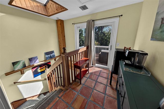 40 SW 9th Court, Pompano Beach, FL 33060