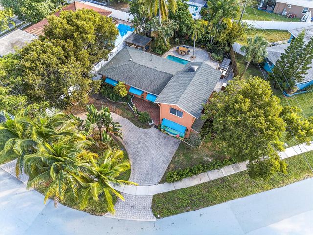40 SW 9th Court, Pompano Beach, FL 33060