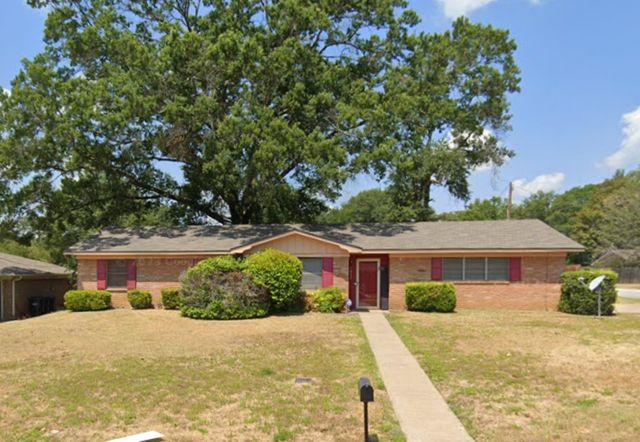 1423 Auburn Drive, Longview, TX 75601