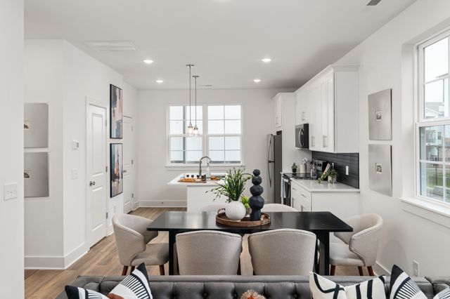 700 N DuPont Ave Unit 208, Madison, TN 37115