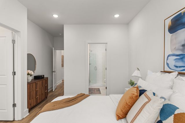 700 N DuPont Ave Unit 208, Madison, TN 37115