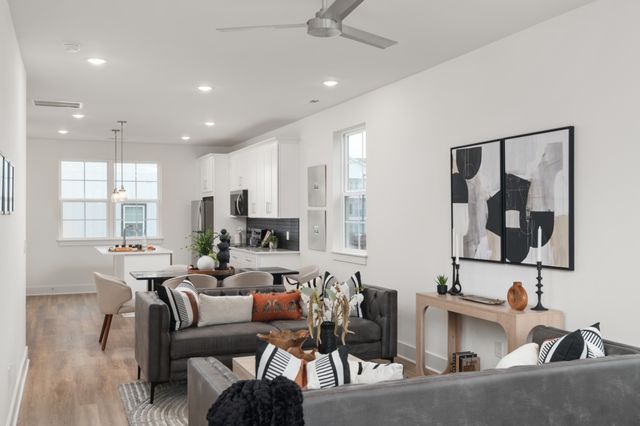 700 N DuPont Ave Unit 208, Madison, TN 37115