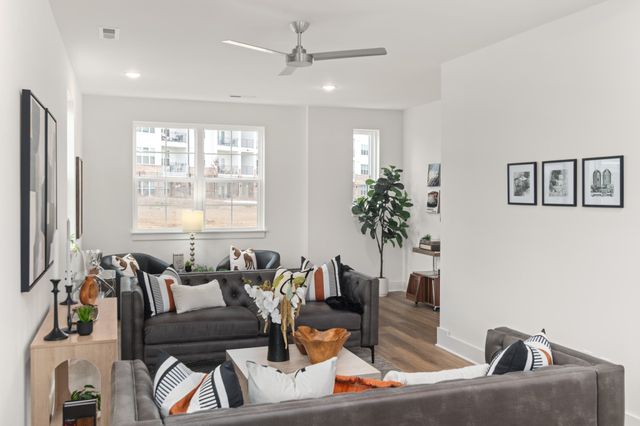 700 N DuPont Ave Unit 208, Madison, TN 37115