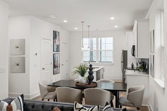 700 N DuPont Ave Unit 208, Madison, TN 37115