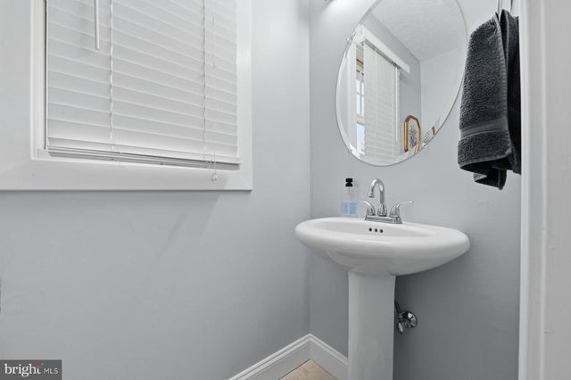 2806 LOVE POINT RD, Stevensville, MD 21666