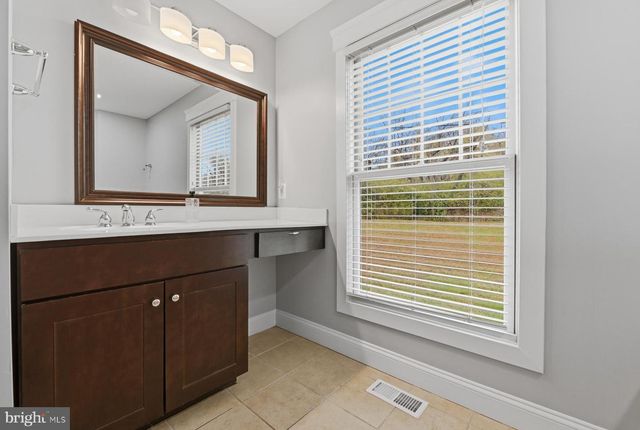 2806 LOVE POINT RD, Stevensville, MD 21666