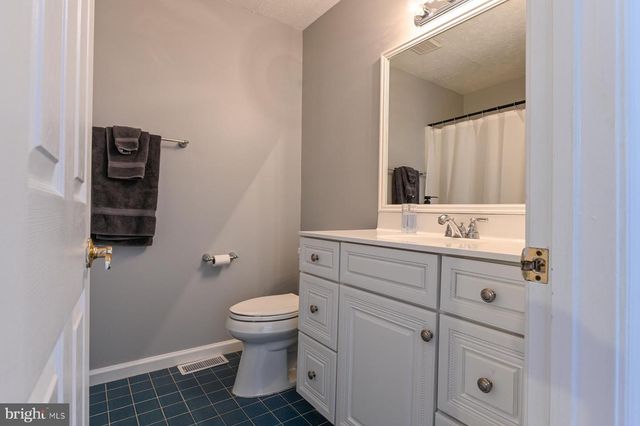 2806 LOVE POINT RD, Stevensville, MD 21666