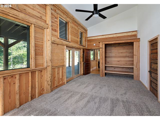 28080 S MOONRIDGE Rd, Colton, OR 97017