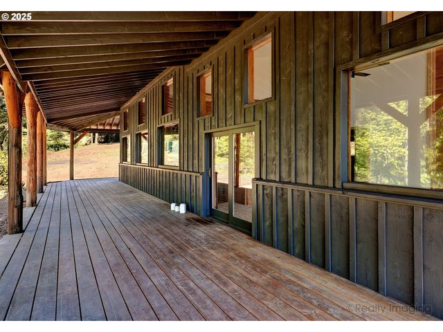 28080 S MOONRIDGE Rd, Colton, OR 97017