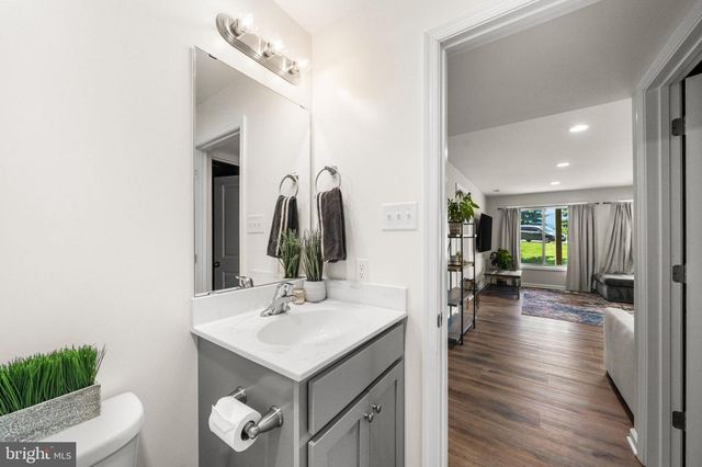 118 EVERGREEN CT, Bentonville, VA 22610