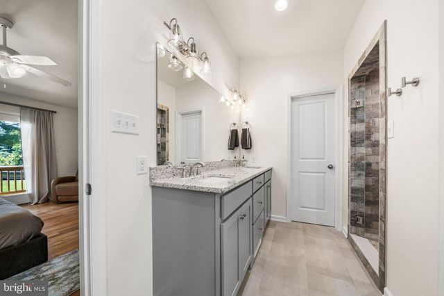 118 EVERGREEN CT, Bentonville, VA 22610