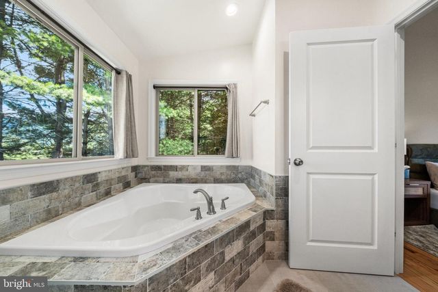 118 EVERGREEN CT, Bentonville, VA 22610