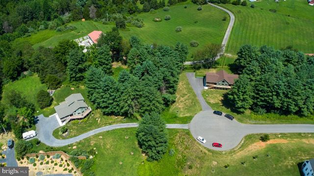 118 EVERGREEN CT, Bentonville, VA 22610