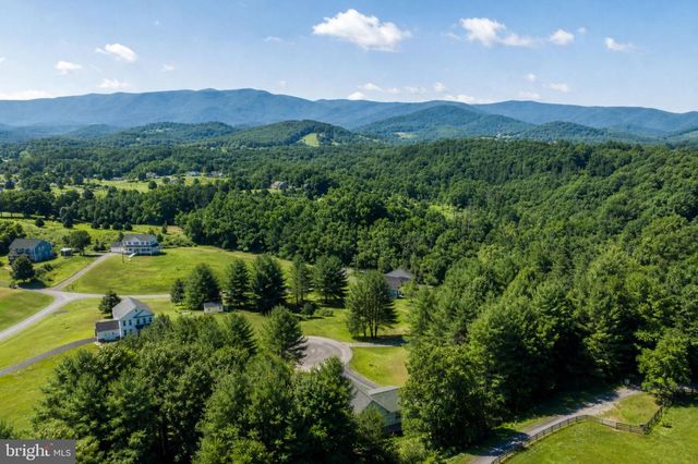 118 EVERGREEN CT, Bentonville, VA 22610