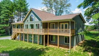 118 EVERGREEN CT, Bentonville, VA 22610