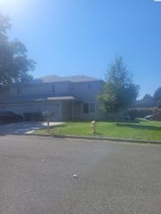 910 S Johnson # C, Kennewick, WA 99336