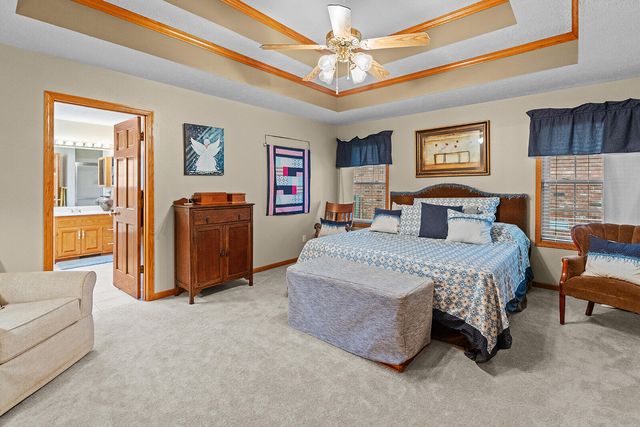 3379 S Woodstock Avenue, Springfield, MO 65809