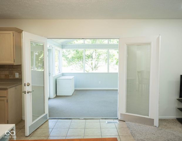 8898 Torrance Place, Fishers, IN 46038