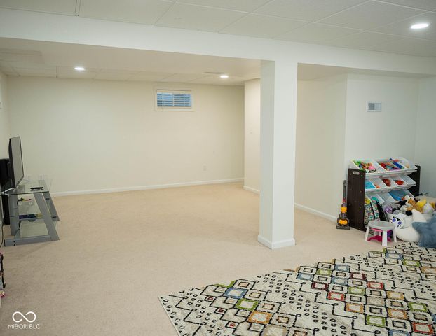 8898 Torrance Place, Fishers, IN 46038