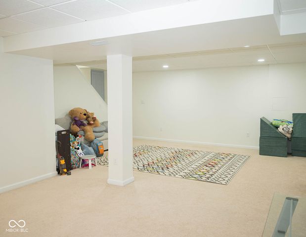 8898 Torrance Place, Fishers, IN 46038
