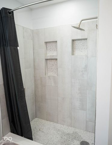 8898 Torrance Place, Fishers, IN 46038
