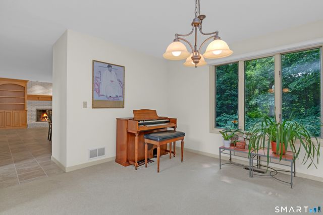 334 Cavan Lane 334, Glastonbury, CT 06033