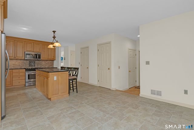 334 Cavan Lane 334, Glastonbury, CT 06033