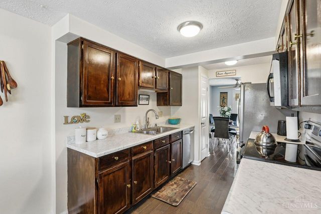 6668 Ashley Court, Mason, OH 45040