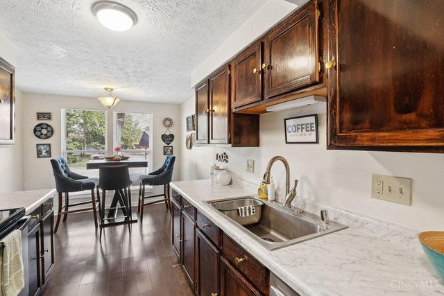 6668 Ashley Court, Mason, OH 45040