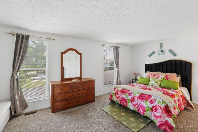 6668 Ashley Court, Mason, OH 45040