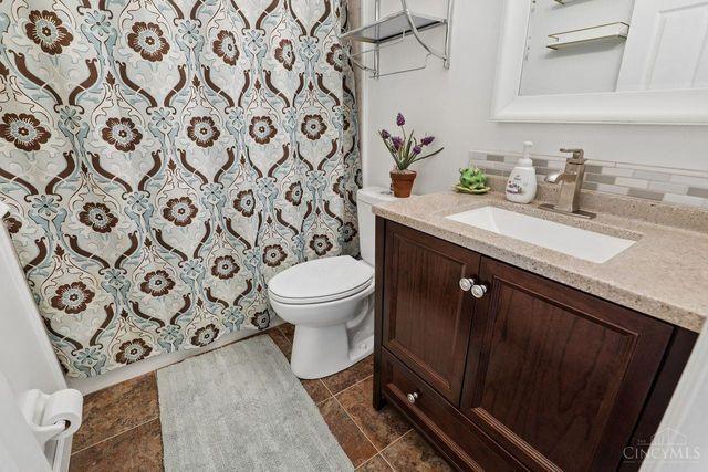 6668 Ashley Court, Mason, OH 45040