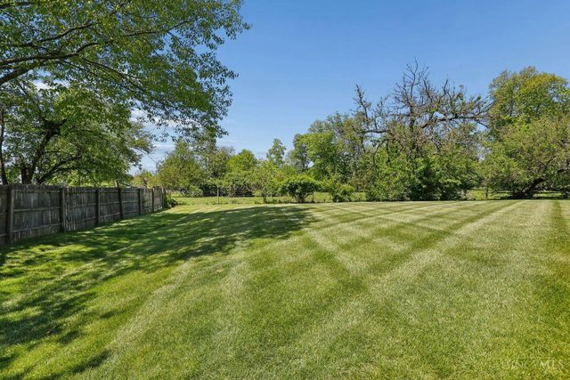 6668 Ashley Court, Mason, OH 45040