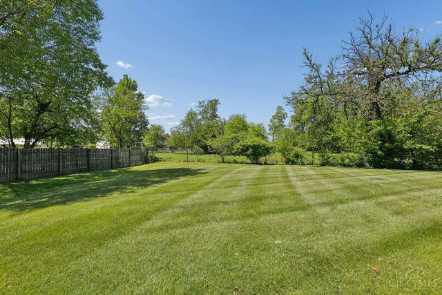 6668 Ashley Court, Mason, OH 45040