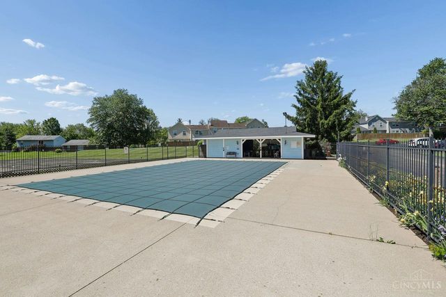 6668 Ashley Court, Mason, OH 45040