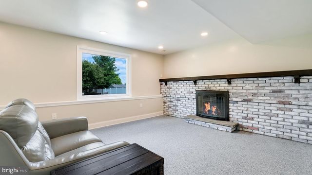 106 CEDARBROOK DR, Southampton, PA 18966