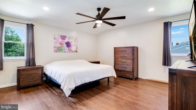 106 CEDARBROOK DR, Southampton, PA 18966