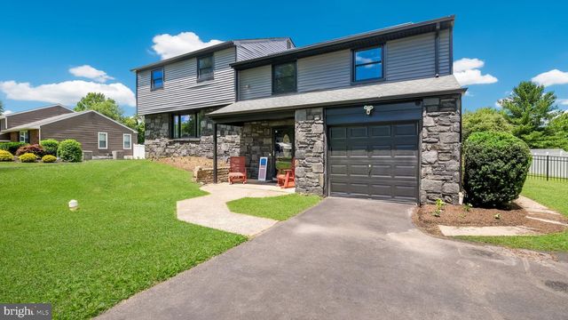 106 CEDARBROOK DR, Southampton, PA 18966