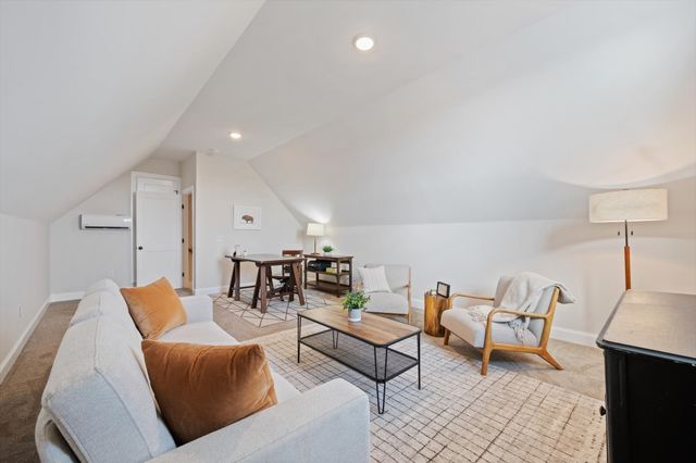 2057 Halls Mill Rd, Unionville, TN 37180