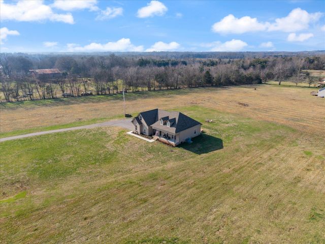 2057 Halls Mill Rd, Unionville, TN 37180