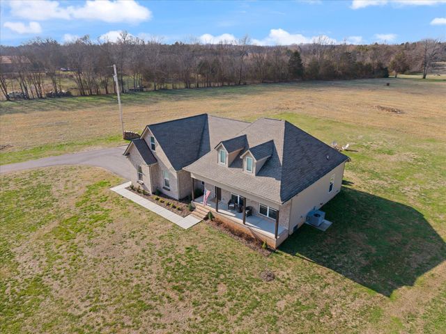 2057 Halls Mill Rd, Unionville, TN 37180