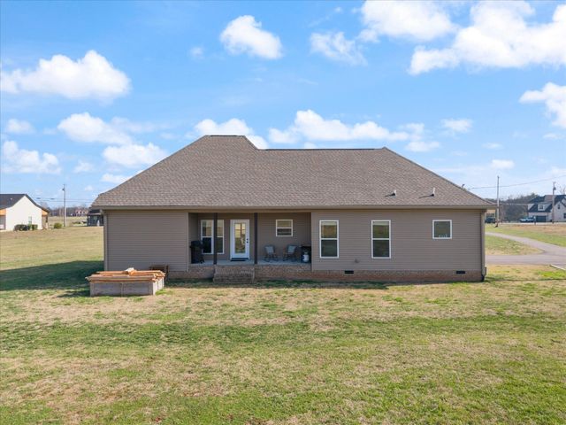 2057 Halls Mill Rd, Unionville, TN 37180